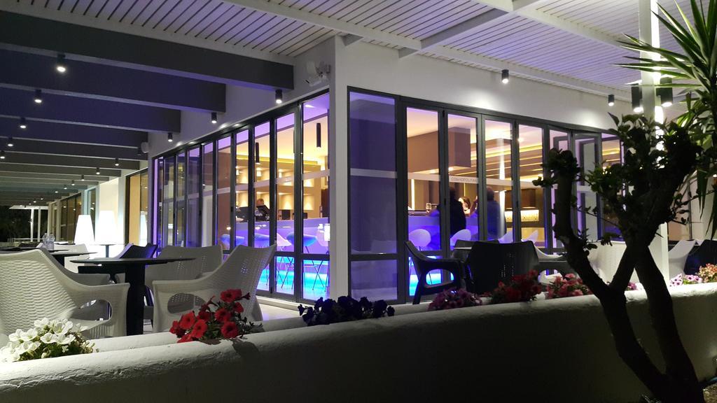 Cosmopolitan Hotel Екстериор снимка